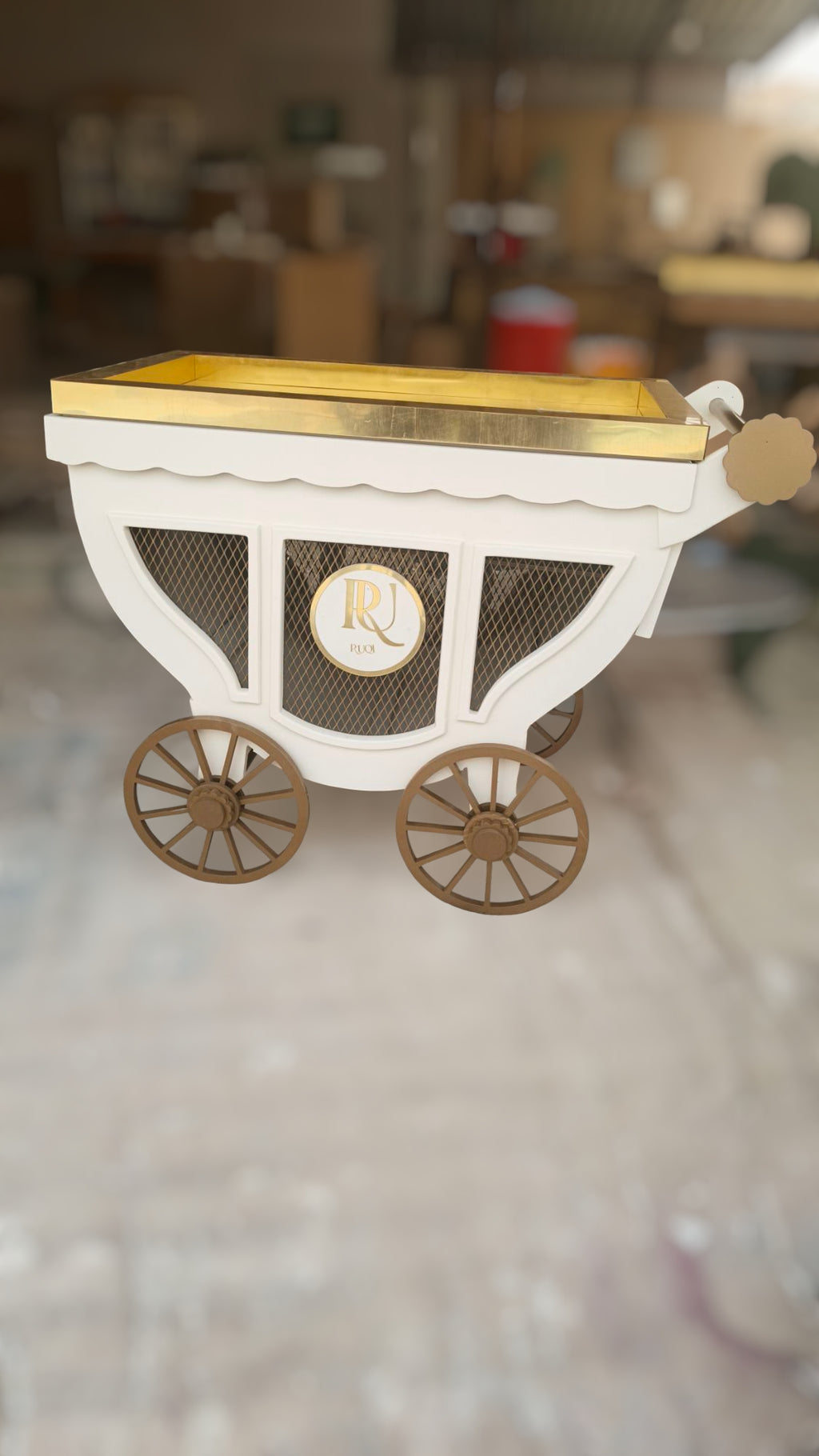 عربة عطور والبخور