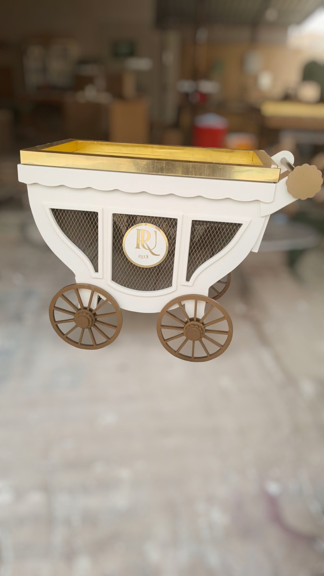عربة عطور والبخور