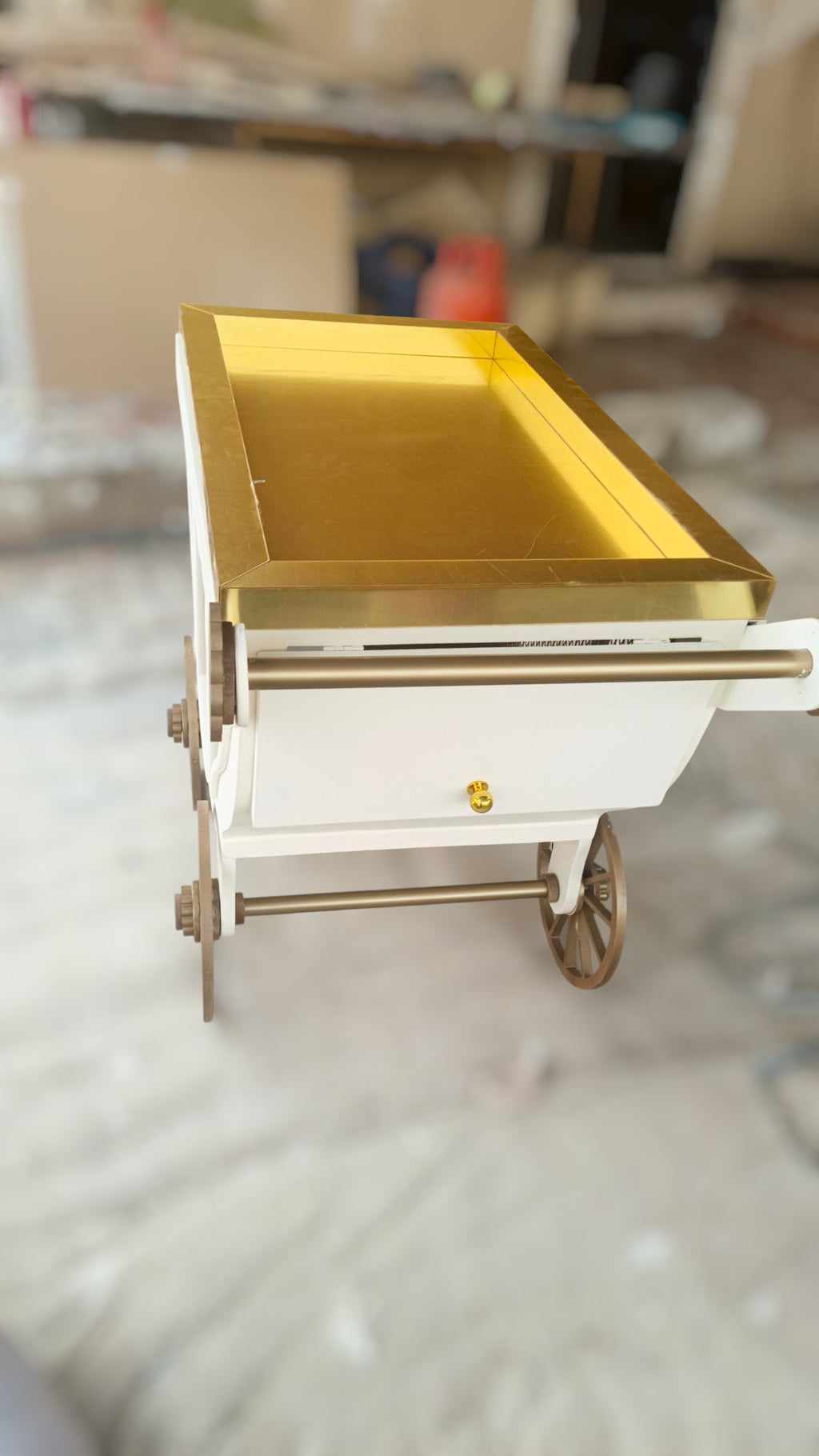 عربة عطور والبخور